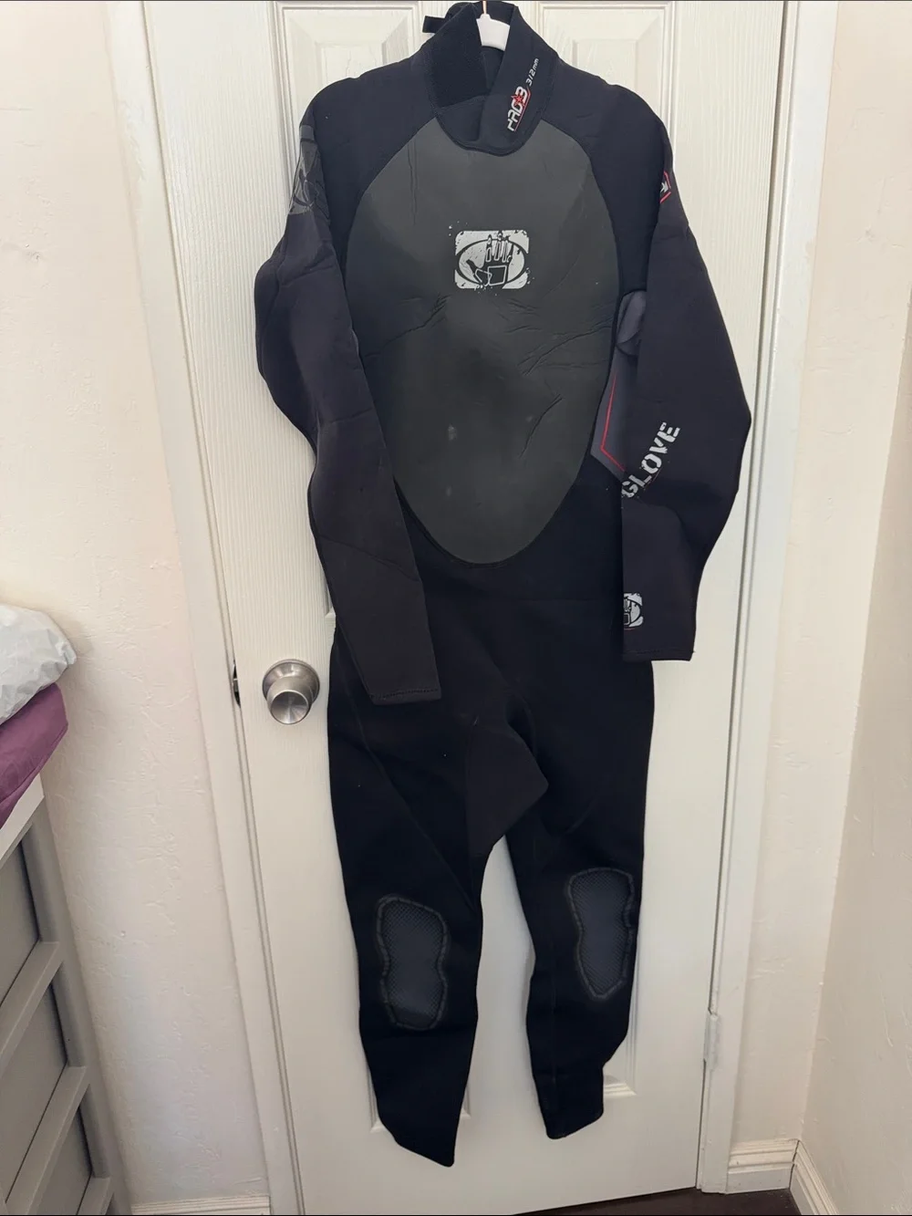 Body Glove Kids Black One-Piece Wetsuit with Chest Pad